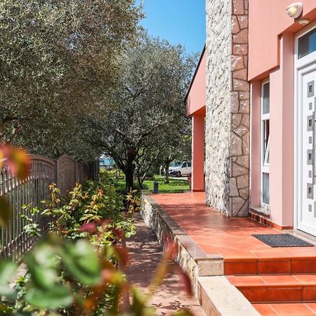 Holiday Home Cvita Sukosan Ngoại thất bức ảnh
